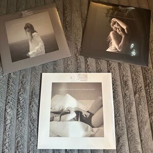 Taylor Swift tortured poets limited edition vinyls
